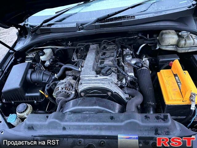 Чорний Кіа Соренто, об'ємом двигуна 2.5 л та пробігом 266 тис. км за 3000 $, фото 9 на Automoto.ua