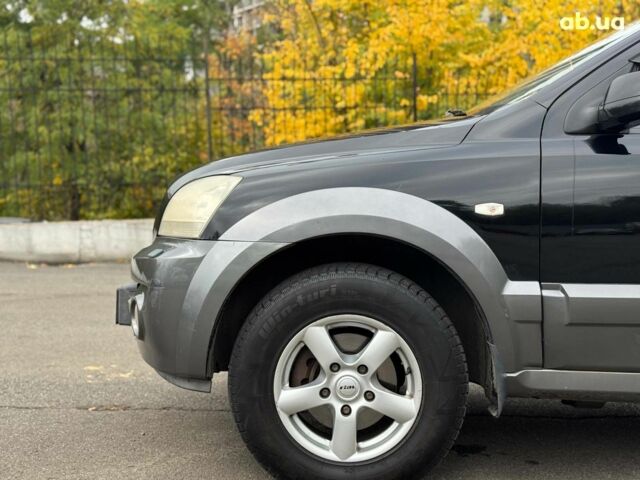 Чорний Кіа Соренто, об'ємом двигуна 2.5 л та пробігом 303 тис. км за 7490 $, фото 4 на Automoto.ua