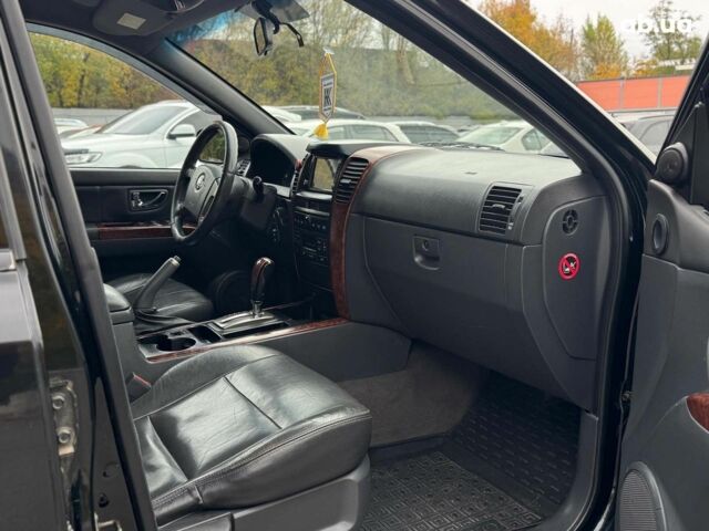 Чорний Кіа Соренто, об'ємом двигуна 2.5 л та пробігом 303 тис. км за 7490 $, фото 37 на Automoto.ua