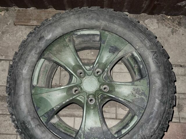 Черный Киа Соренто, объемом двигателя 2.5 л и пробегом 360 тыс. км за 3700 $, фото 9 на Automoto.ua