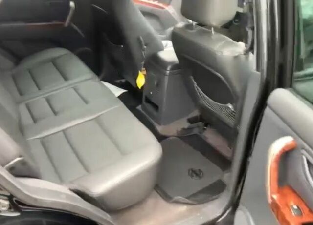 Чорний Кіа Соренто, об'ємом двигуна 2.5 л та пробігом 272 тис. км за 3500 $, фото 3 на Automoto.ua