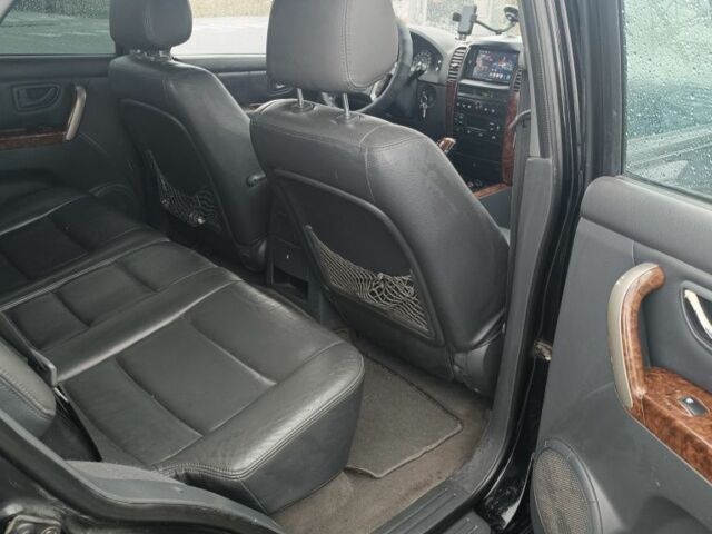 Черный Киа Соренто, объемом двигателя 3.5 л и пробегом 327 тыс. км за 3400 $, фото 11 на Automoto.ua