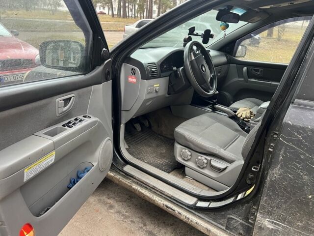 Черный Киа Соренто, объемом двигателя 2.5 л и пробегом 360 тыс. км за 3700 $, фото 3 на Automoto.ua