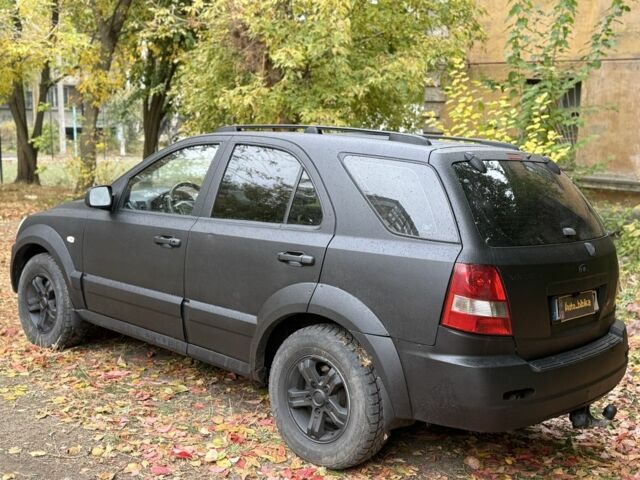 Черный Киа Соренто, объемом двигателя 2.5 л и пробегом 260 тыс. км за 3699 $, фото 3 на Automoto.ua