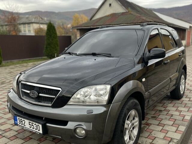 Черный Киа Соренто, объемом двигателя 2.5 л и пробегом 280 тыс. км за 3999 $, фото 3 на Automoto.ua