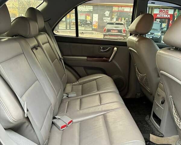 Чорний Кіа Соренто, об'ємом двигуна 2.35 л та пробігом 210 тис. км за 6500 $, фото 24 на Automoto.ua