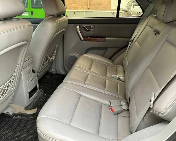 Чорний Кіа Соренто, об'ємом двигуна 2.35 л та пробігом 210 тис. км за 6500 $, фото 13 на Automoto.ua