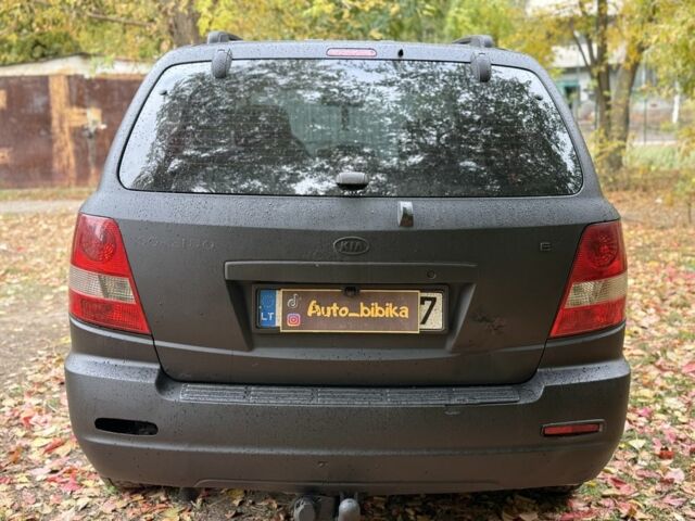 Черный Киа Соренто, объемом двигателя 2.5 л и пробегом 260 тыс. км за 3699 $, фото 4 на Automoto.ua