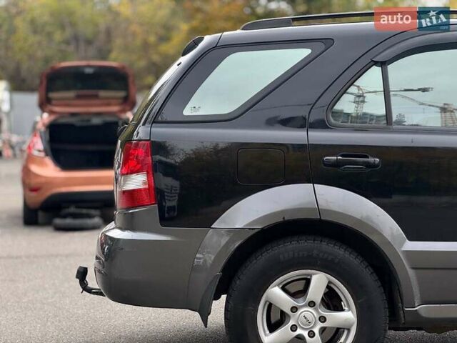 Чорний Кіа Соренто, об'ємом двигуна 2.5 л та пробігом 303 тис. км за 7490 $, фото 11 на Automoto.ua