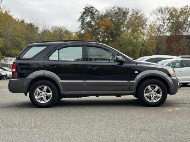 Черный Киа Соренто, объемом двигателя 2.5 л и пробегом 303 тыс. км за 6990 $, фото 12 на Automoto.ua