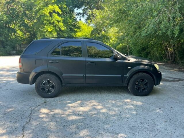 Чорний Кіа Соренто, об'ємом двигуна 2.5 л та пробігом 400 тис. км за 5400 $, фото 1 на Automoto.ua