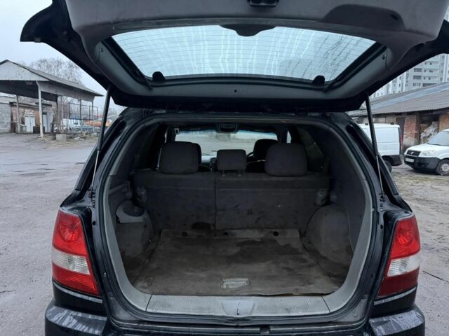 Чорний Кіа Соренто, об'ємом двигуна 2.5 л та пробігом 266 тис. км за 3000 $, фото 8 на Automoto.ua