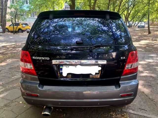 Чорний Кіа Соренто, об'ємом двигуна 2.5 л та пробігом 180 тис. км за 6500 $, фото 1 на Automoto.ua