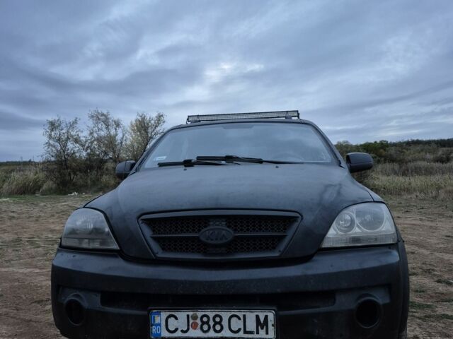 Черный Киа Соренто, объемом двигателя 2.5 л и пробегом 300 тыс. км за 3299 $, фото 1 на Automoto.ua