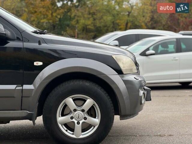 Чорний Кіа Соренто, об'ємом двигуна 2.5 л та пробігом 303 тис. км за 7490 $, фото 14 на Automoto.ua