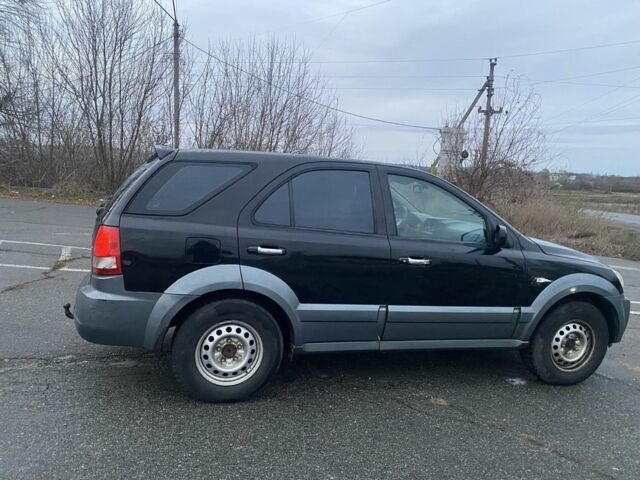 Черный Киа Соренто, объемом двигателя 2.5 л и пробегом 250 тыс. км за 4150 $, фото 7 на Automoto.ua