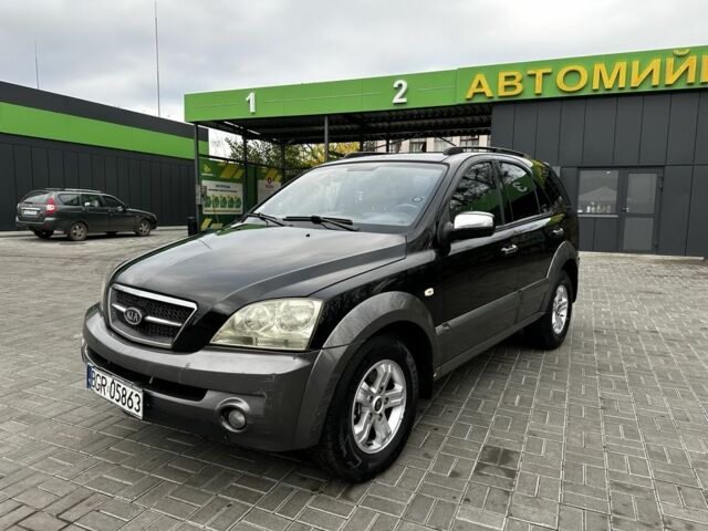 Черный Киа Соренто, объемом двигателя 2.5 л и пробегом 218 тыс. км за 4500 $, фото 7 на Automoto.ua