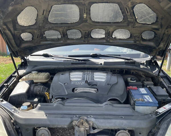 Чорний Кіа Соренто, об'ємом двигуна 2.5 л та пробігом 345 тис. км за 5100 $, фото 4 на Automoto.ua