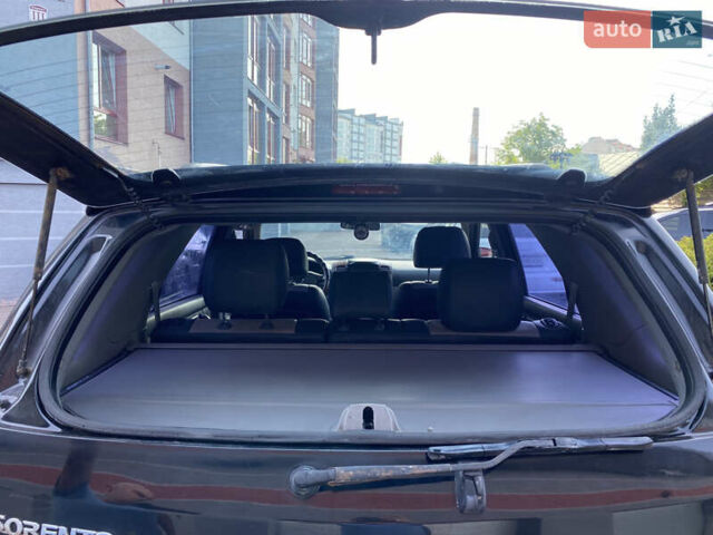 Чорний Кіа Соренто, об'ємом двигуна 2.5 л та пробігом 274 тис. км за 6300 $, фото 5 на Automoto.ua