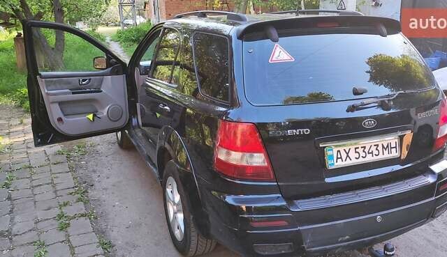 Чорний Кіа Соренто, об'ємом двигуна 2.5 л та пробігом 400 тис. км за 7700 $, фото 10 на Automoto.ua