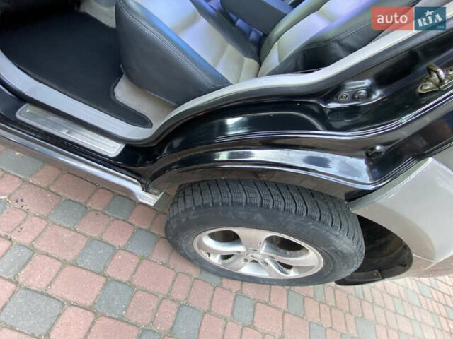Чорний Кіа Соренто, об'ємом двигуна 2.5 л та пробігом 274 тис. км за 6300 $, фото 15 на Automoto.ua