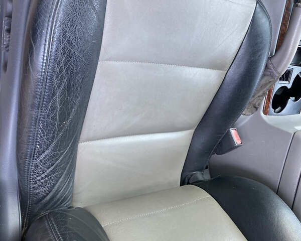 Чорний Кіа Соренто, об'ємом двигуна 2.5 л та пробігом 274 тис. км за 6300 $, фото 20 на Automoto.ua