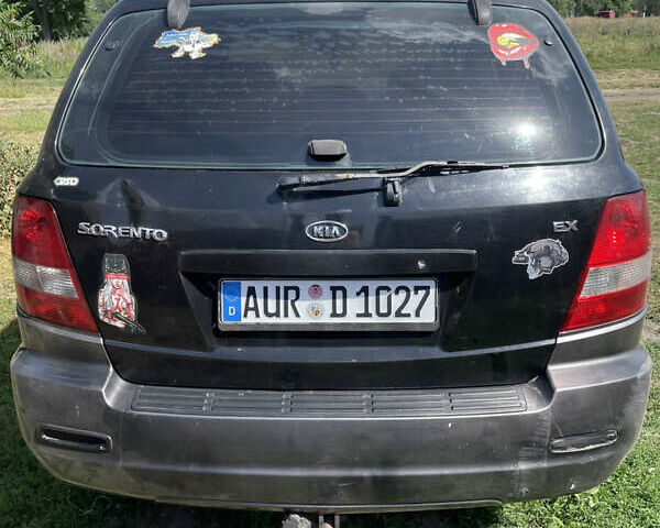 Чорний Кіа Соренто, об'ємом двигуна 2.5 л та пробігом 345 тис. км за 5100 $, фото 1 на Automoto.ua