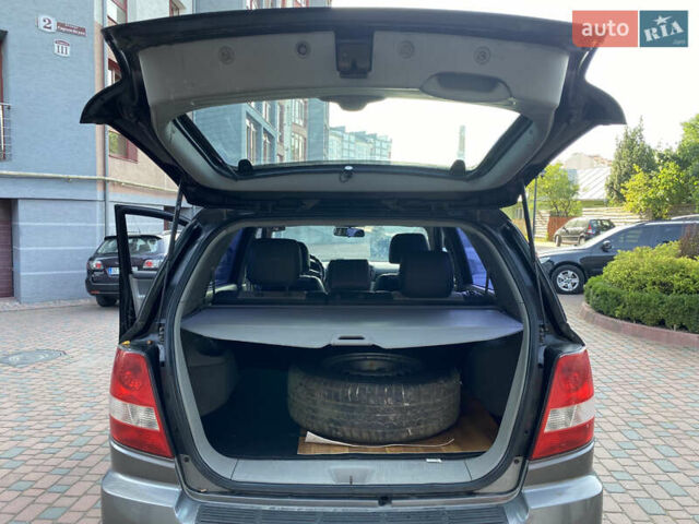 Чорний Кіа Соренто, об'ємом двигуна 2.5 л та пробігом 274 тис. км за 6300 $, фото 6 на Automoto.ua