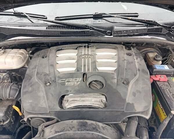 Черный Киа Соренто, объемом двигателя 2.5 л и пробегом 302 тыс. км за 6900 $, фото 10 на Automoto.ua