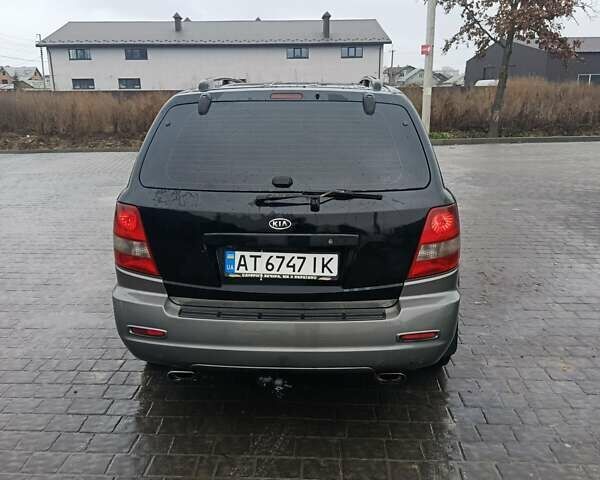 Черный Киа Соренто, объемом двигателя 2.5 л и пробегом 302 тыс. км за 6900 $, фото 1 на Automoto.ua
