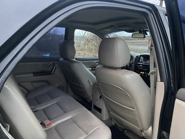 Черный Киа Соренто, объемом двигателя 2.5 л и пробегом 250 тыс. км за 4150 $, фото 20 на Automoto.ua