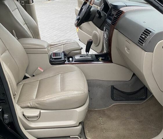 Черный Киа Соренто, объемом двигателя 2.5 л и пробегом 270 тыс. км за 2800 $, фото 6 на Automoto.ua