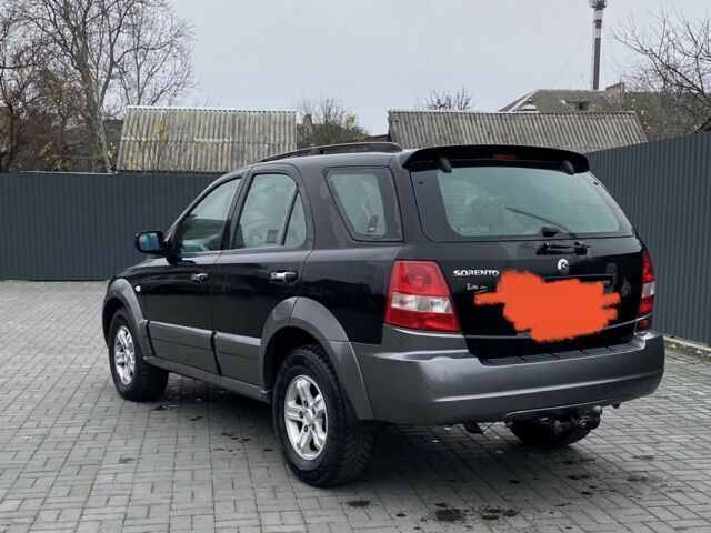 Черный Киа Соренто, объемом двигателя 2.5 л и пробегом 270 тыс. км за 2800 $, фото 4 на Automoto.ua