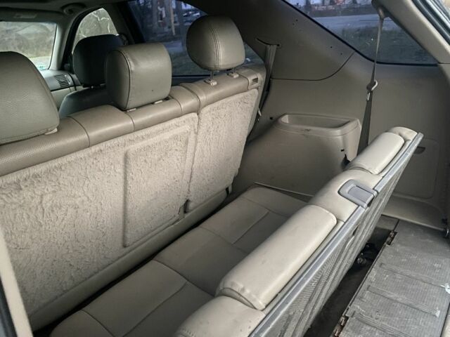 Черный Киа Соренто, объемом двигателя 2.5 л и пробегом 250 тыс. км за 4150 $, фото 18 на Automoto.ua