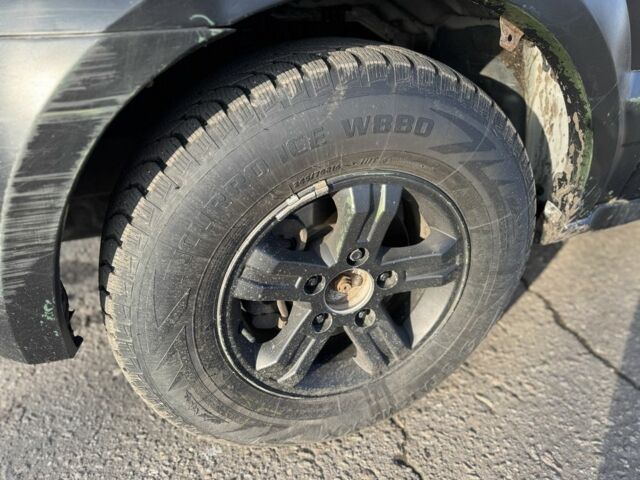 Черный Киа Соренто, объемом двигателя 2.5 л и пробегом 285 тыс. км за 3300 $, фото 7 на Automoto.ua