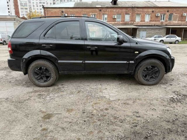 Кіа Соренто 2004 у Харкові на Automoto.ua Чорний Кіа Соренто, об'ємом двигуна 2.5 л та пробігом 267 тис. км за 3500 $, фото 4 на Automoto.ua