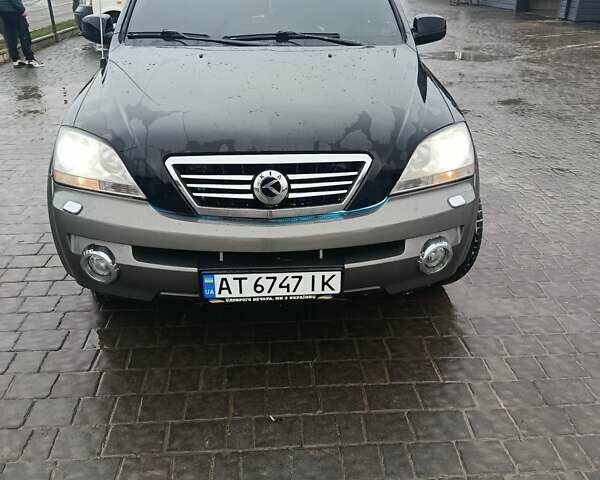 Черный Киа Соренто, объемом двигателя 2.5 л и пробегом 302 тыс. км за 6900 $, фото 9 на Automoto.ua