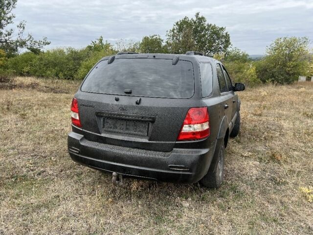 Чорний Кіа Соренто, об'ємом двигуна 2.5 л та пробігом 200 тис. км за 2400 $, фото 3 на Automoto.ua