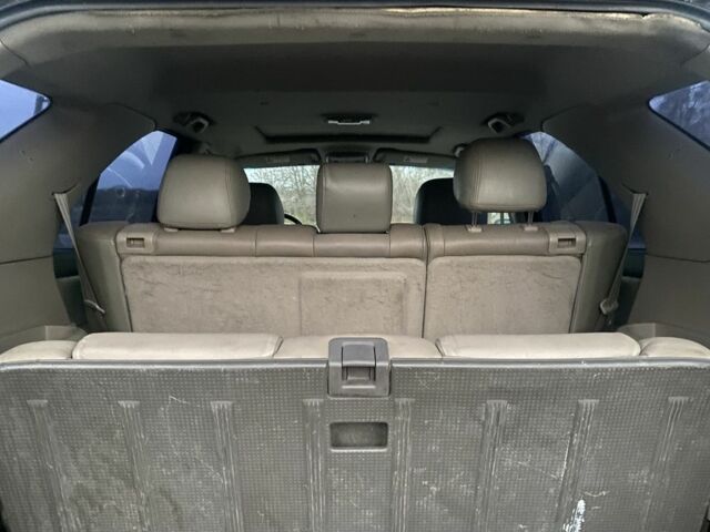 Черный Киа Соренто, объемом двигателя 2.5 л и пробегом 250 тыс. км за 4150 $, фото 19 на Automoto.ua