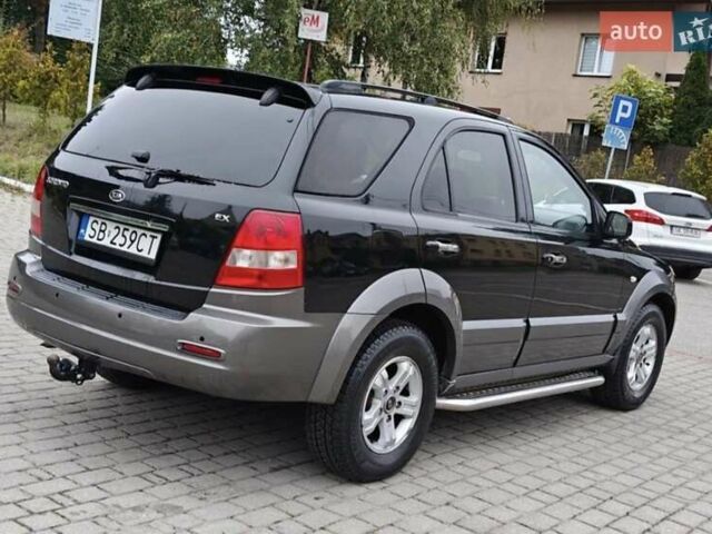 Черный Киа Соренто, объемом двигателя 2.5 л и пробегом 302 тыс. км за 4300 $, фото 7 на Automoto.ua