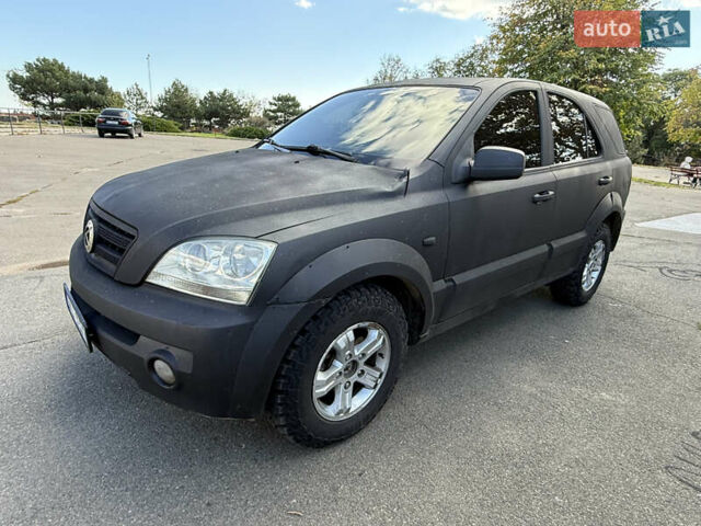 Черный Киа Соренто, объемом двигателя 2.5 л и пробегом 160 тыс. км за 3500 $, фото 1 на Automoto.ua