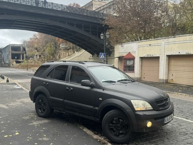 Чорний Кіа Соренто, об'ємом двигуна 2.5 л та пробігом 345 тис. км за 3600 $, фото 4 на Automoto.ua