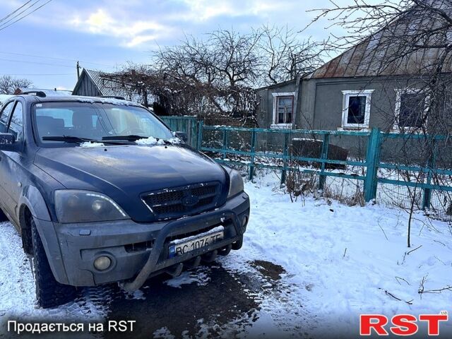 Черный Киа Соренто, объемом двигателя 2.5 л и пробегом 295 тыс. км за 4000 $, фото 3 на Automoto.ua