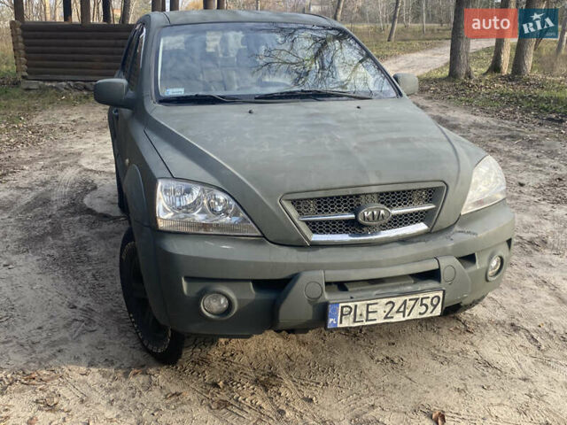 Черный Киа Соренто, объемом двигателя 2.5 л и пробегом 293 тыс. км за 3450 $, фото 8 на Automoto.ua