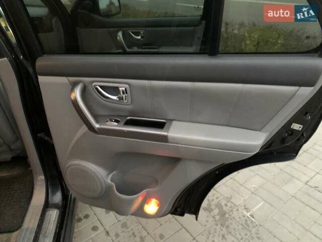 Чорний Кіа Соренто, об'ємом двигуна 2.5 л та пробігом 204 тис. км за 6150 $, фото 21 на Automoto.ua