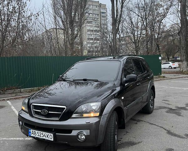 Черный Киа Соренто, объемом двигателя 2.5 л и пробегом 340 тыс. км за 7500 $, фото 4 на Automoto.ua