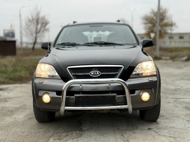 Черный Киа Соренто, объемом двигателя 2.5 л и пробегом 258 тыс. км за 5250 $, фото 9 на Automoto.ua