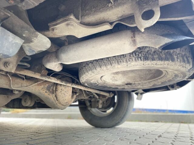 Черный Киа Соренто, объемом двигателя 2.5 л и пробегом 270 тыс. км за 3350 $, фото 12 на Automoto.ua