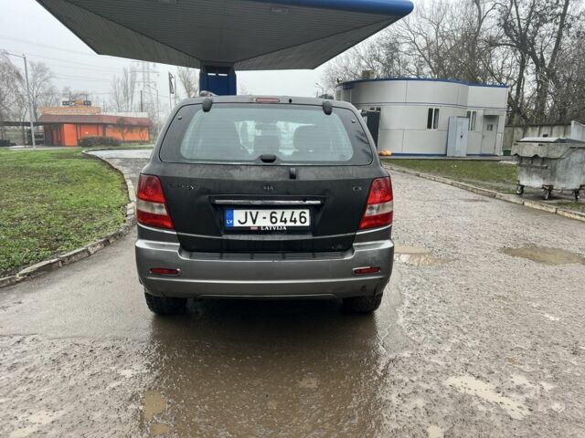 Черный Киа Соренто, объемом двигателя 2.5 л и пробегом 237 тыс. км за 3450 $, фото 7 на Automoto.ua