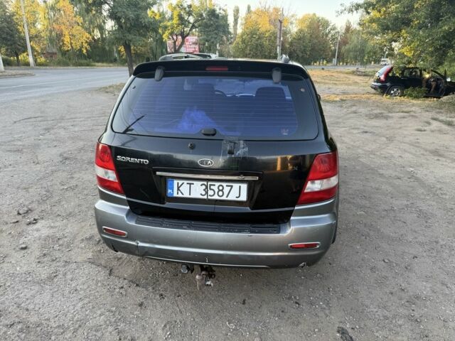 Чорний Кіа Соренто, об'ємом двигуна 0 л та пробігом 398 тис. км за 3791 $, фото 2 на Automoto.ua